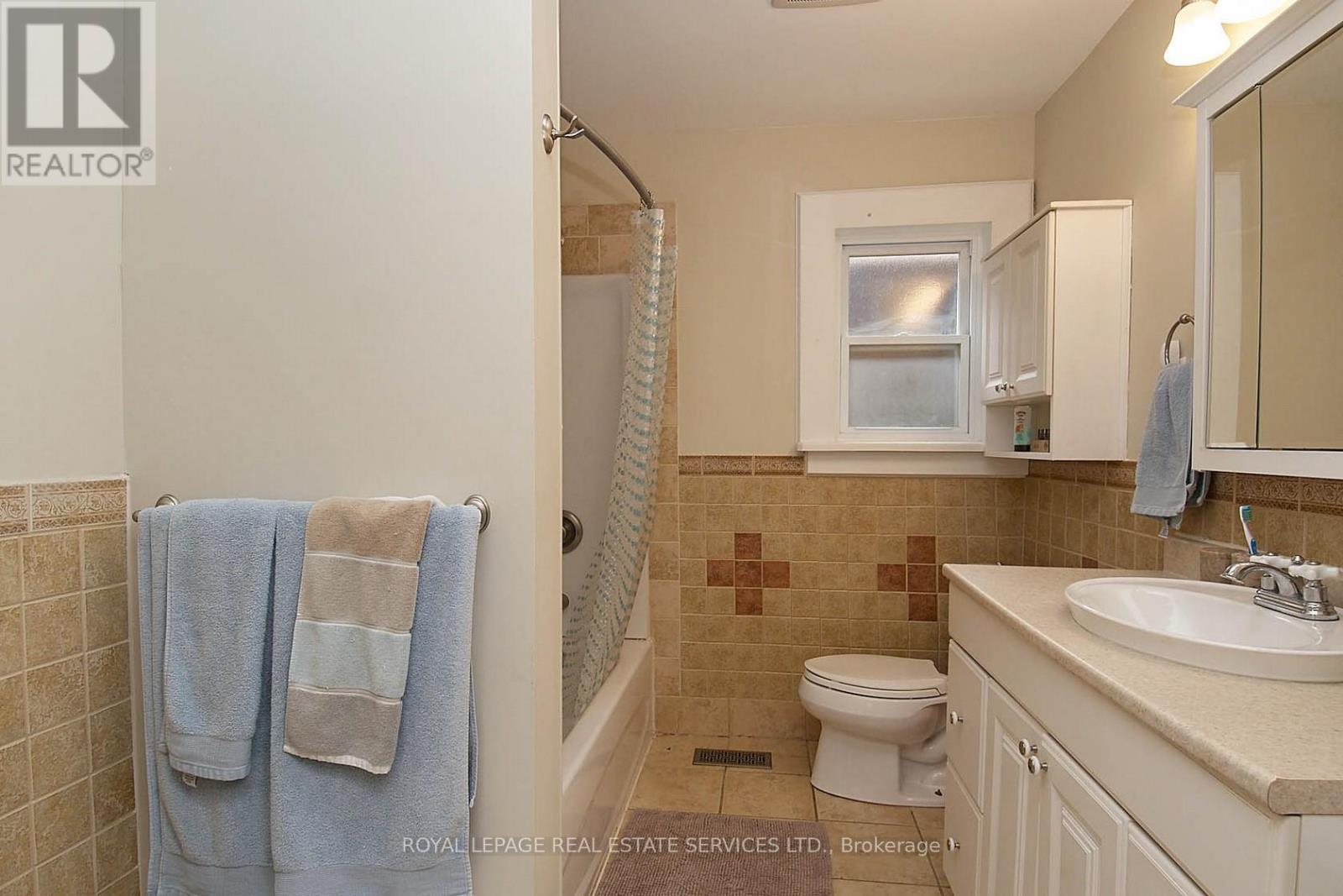 37 Seventeenth Street, Toronto, Ontario  M8V 3K2 - Photo 16 - W13765714