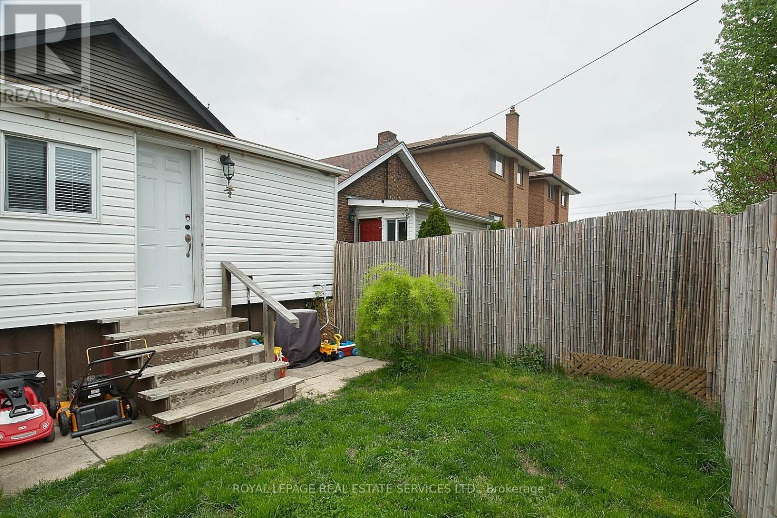 37 Seventeenth Street, Toronto, Ontario  M8V 3K2 - Photo 32 - W13765714