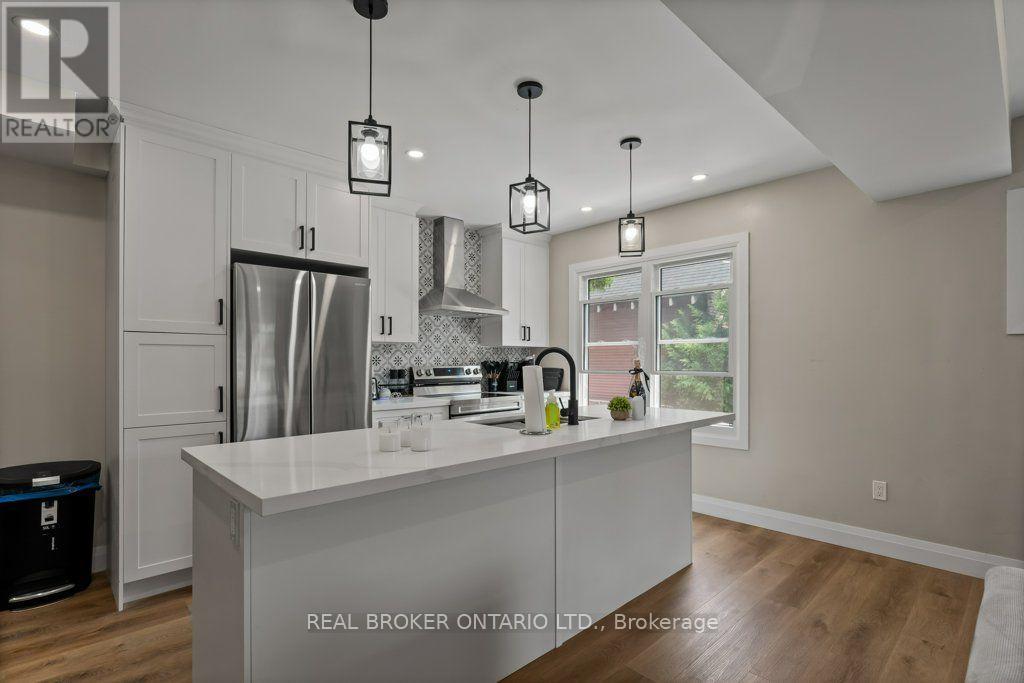 493 Crosby Avenue, Burlington, Ontario L7R 2R6 - Photo 13 - W13765722