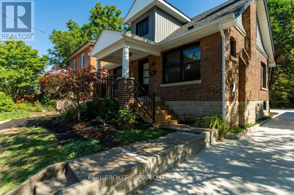 493 Crosby Avenue, Burlington, Ontario L7R 2R6 - Photo 3 - W13765722