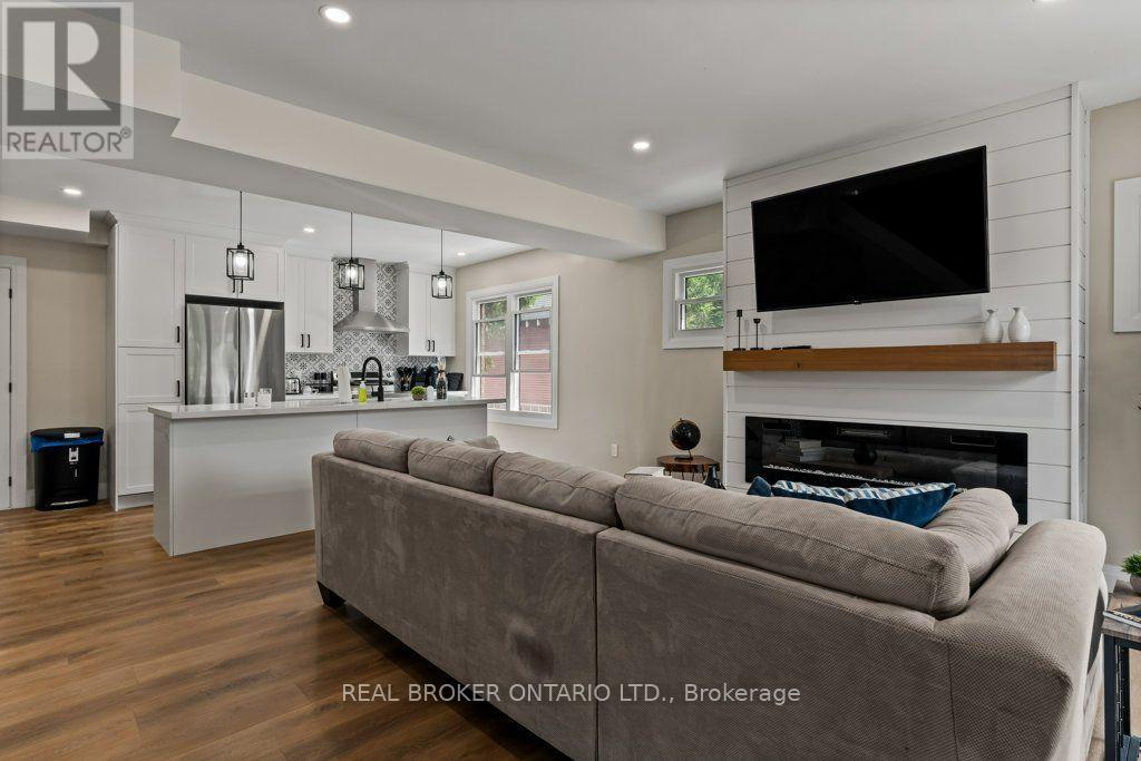 493 Crosby Avenue, Burlington, Ontario L7R 2R6 - Photo 8 - W13765722