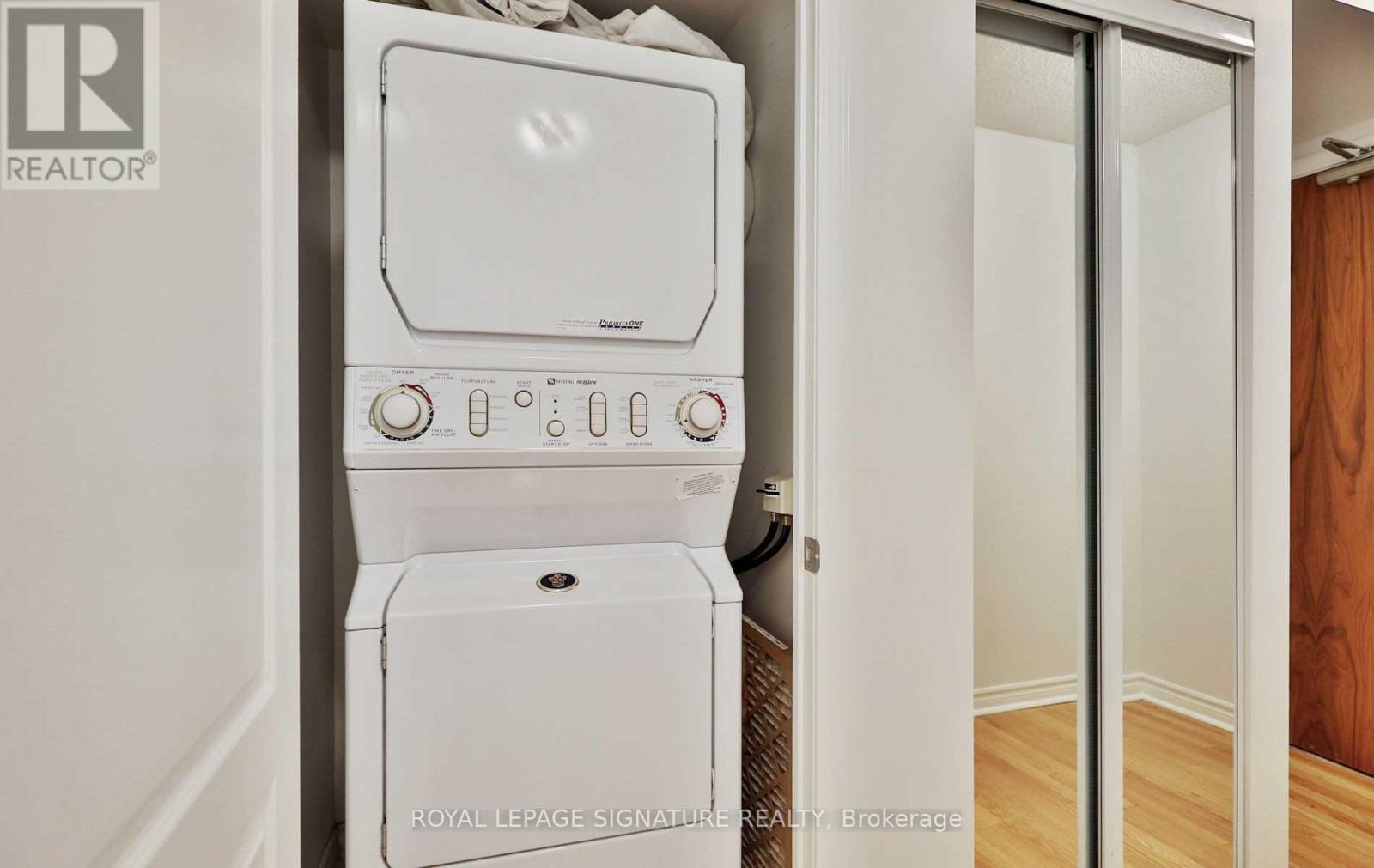 1605 - 1 Elm Drive W, Mississauga, Ontario L5B 4M1 - Photo 18 - W13765728