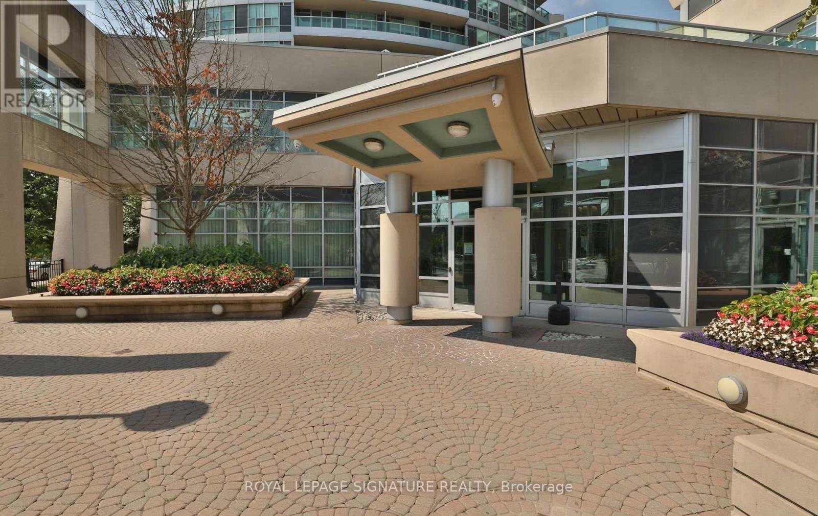 1605 - 1 Elm Drive W, Mississauga, Ontario L5B 4M1 - Photo 2 - W13765728