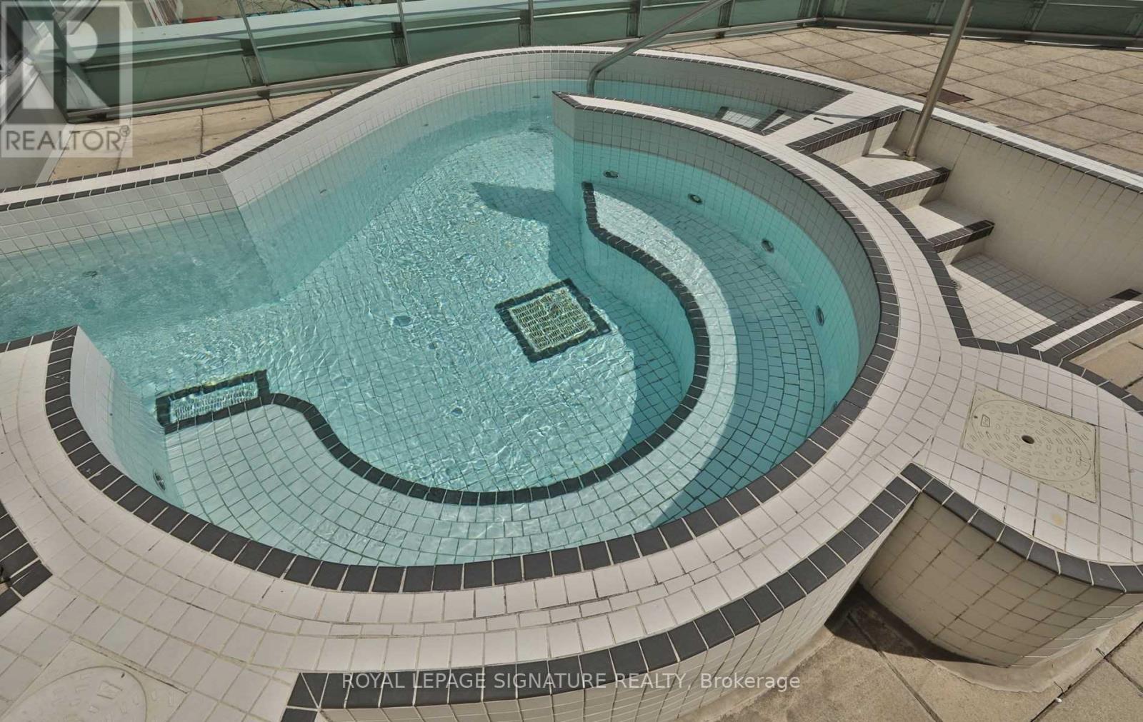 1605 - 1 Elm Drive W, Mississauga, Ontario L5B 4M1 - Photo 35 - W13765728