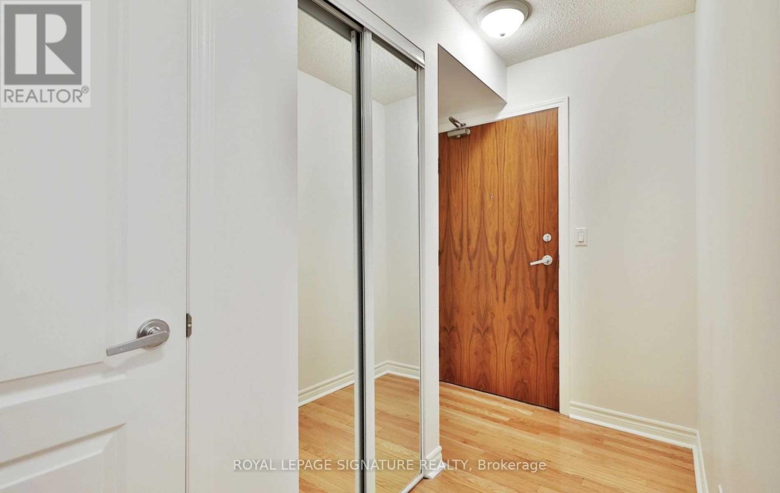 1605 - 1 Elm Drive W, Mississauga, Ontario L5B 4M1 - Photo 4 - W13765728