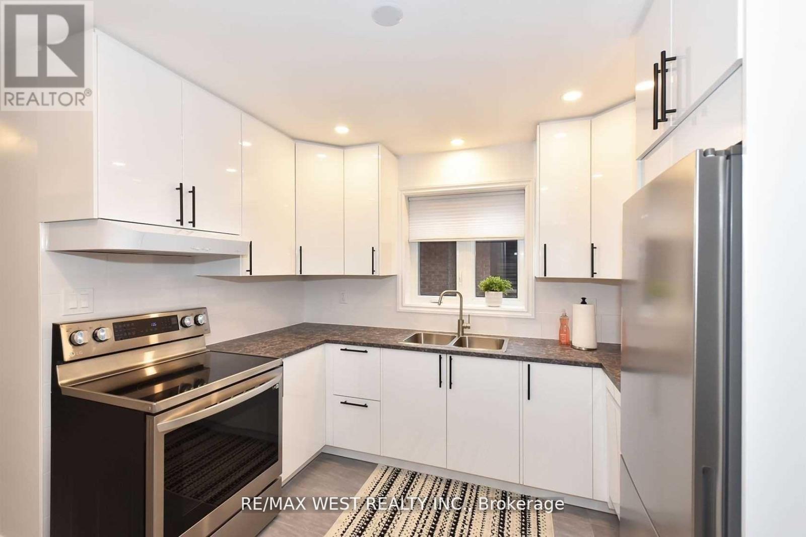 Main - 168 Strathnairn Avenue, Toronto, Ontario M2M 2G1 - Photo 7 - W13765830