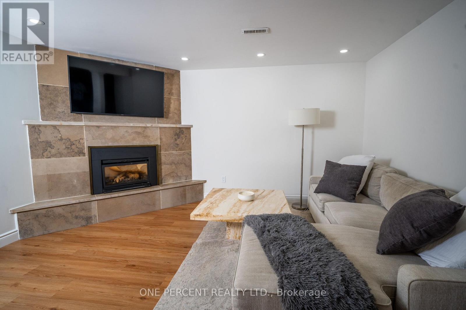 75 Plunkett Road, Toronto, Ontario  M9L 2J4 - Photo 23 - W13765854