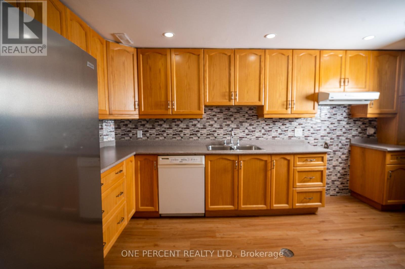 75 Plunkett Road, Toronto, Ontario  M9L 2J4 - Photo 25 - W13765854