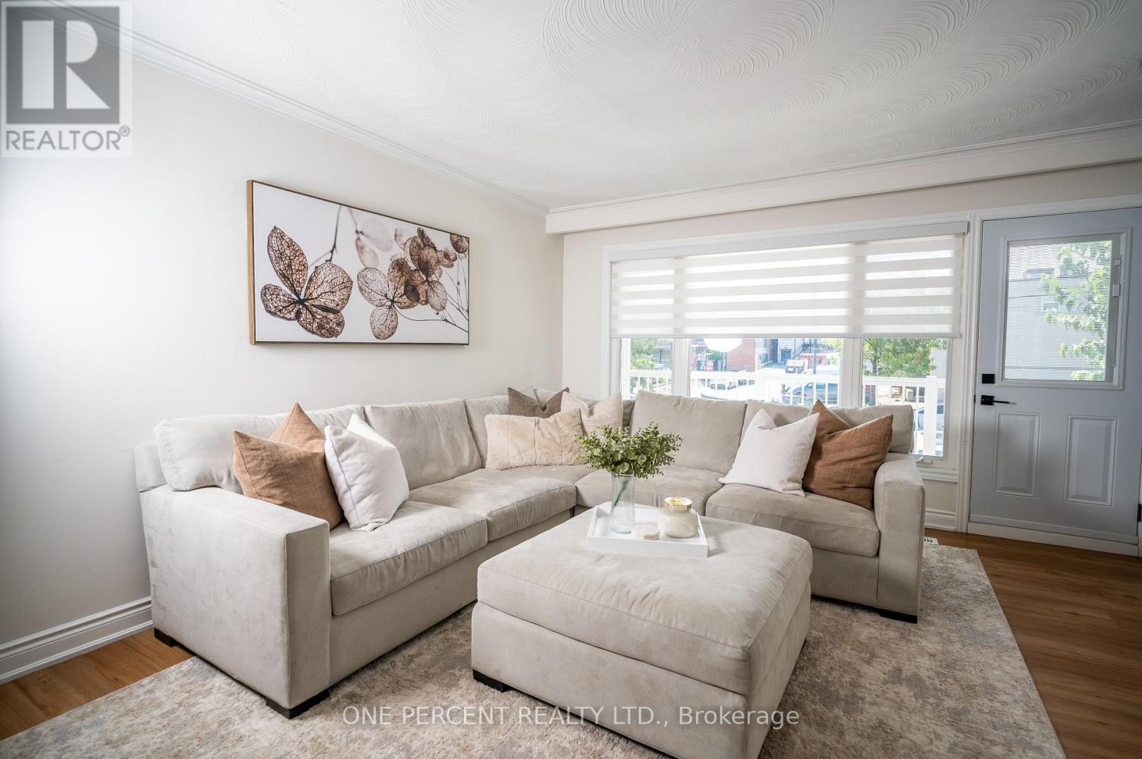 75 Plunkett Road, Toronto, Ontario  M9L 2J4 - Photo 4 - W13765854