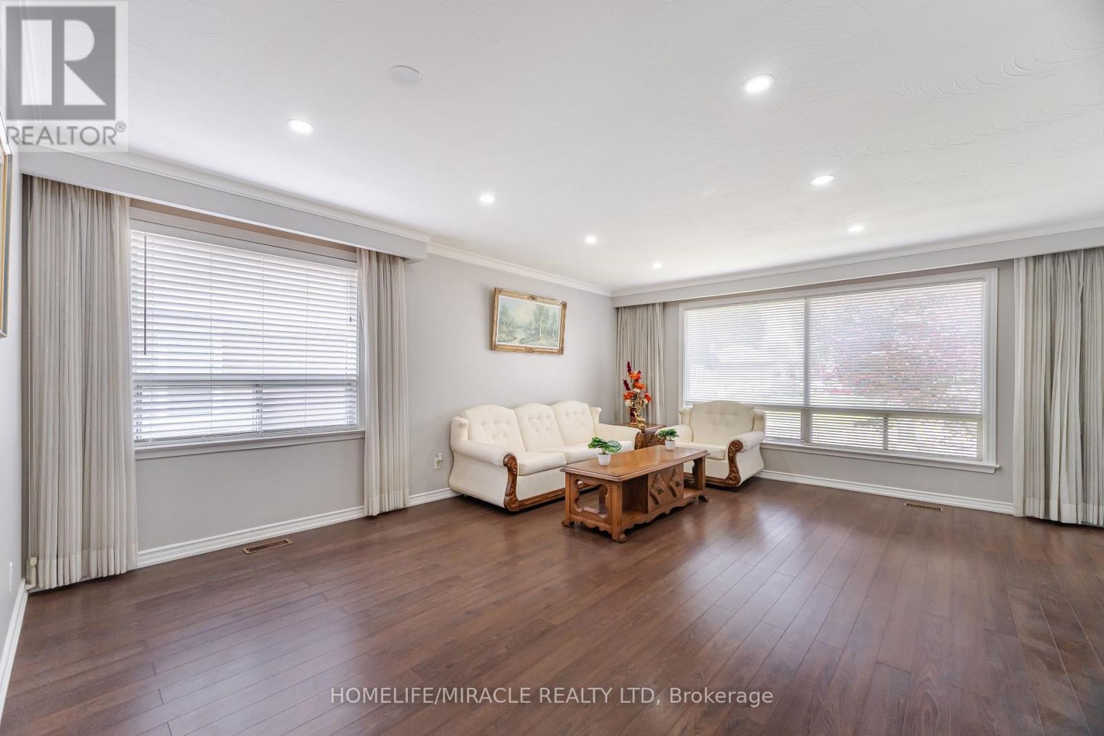 41 Bradstock Road, Toronto, Ontario  M9M 1M9 - Photo 15 - W13765904