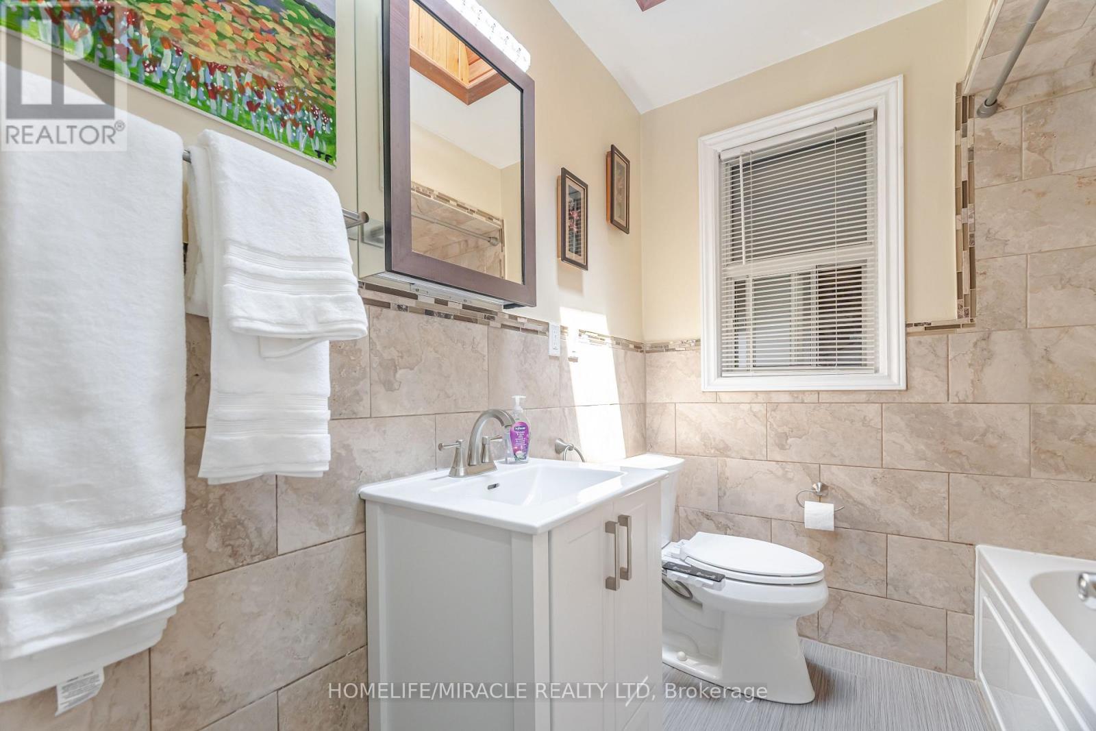 41 Bradstock Road, Toronto, Ontario  M9M 1M9 - Photo 24 - W13765904