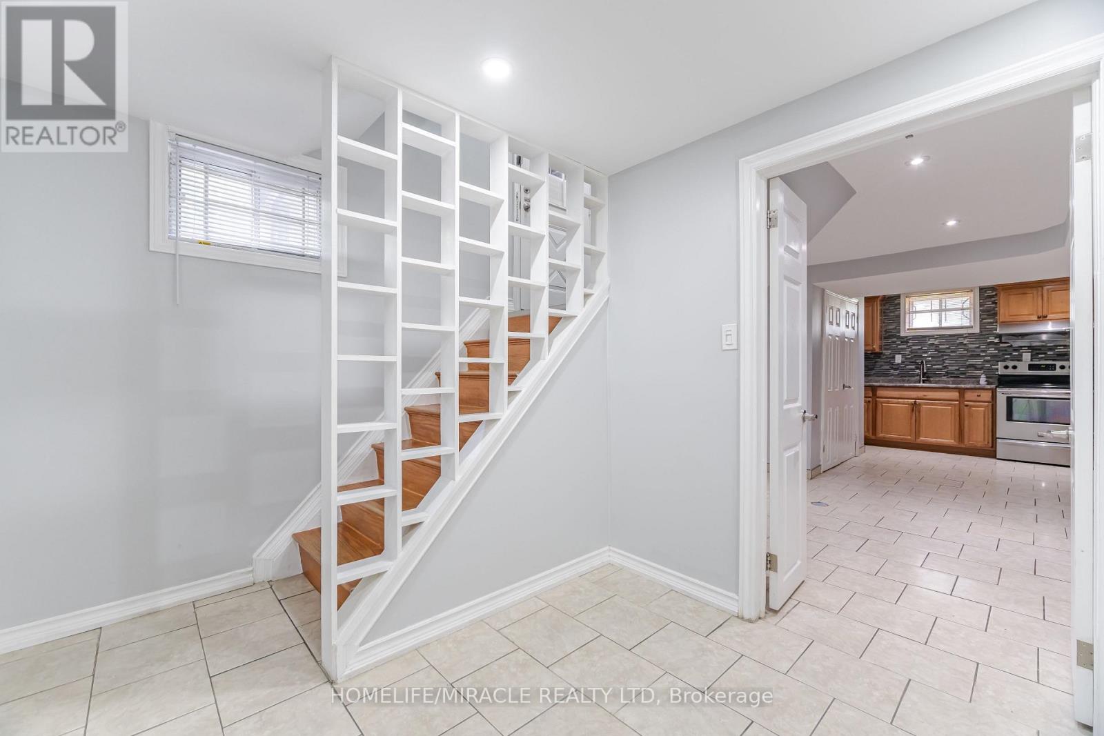 41 Bradstock Road, Toronto, Ontario  M9M 1M9 - Photo 27 - W13765904
