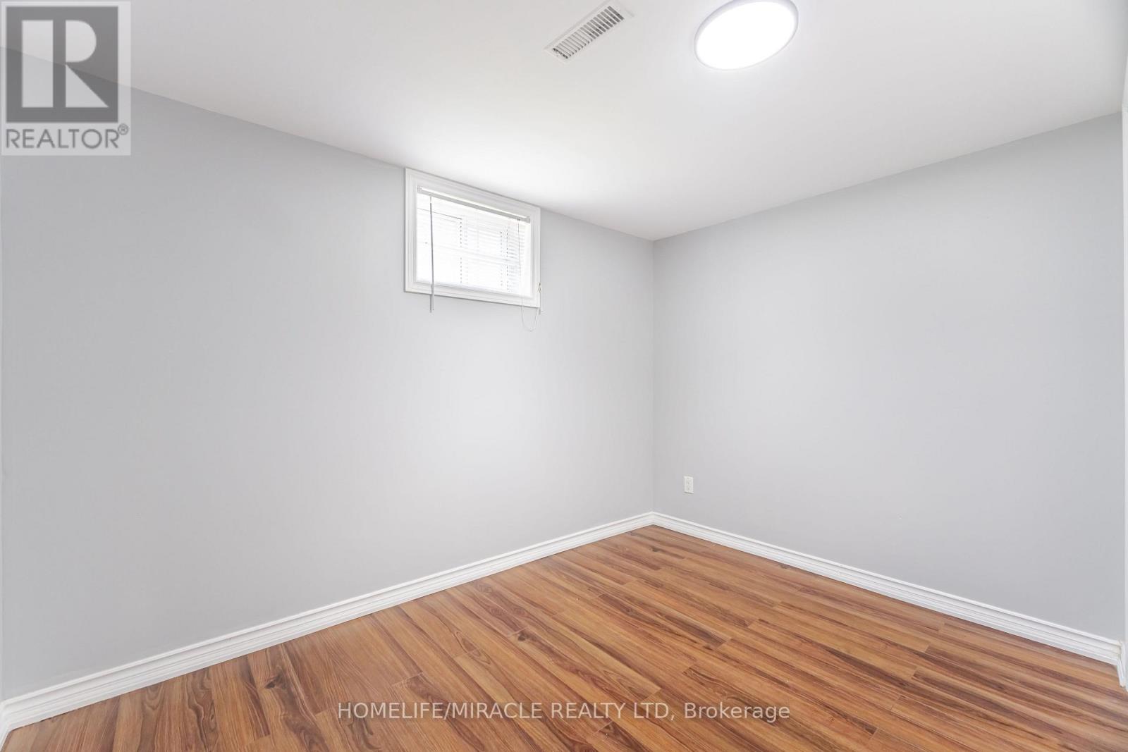 41 Bradstock Road, Toronto, Ontario  M9M 1M9 - Photo 35 - W13765904