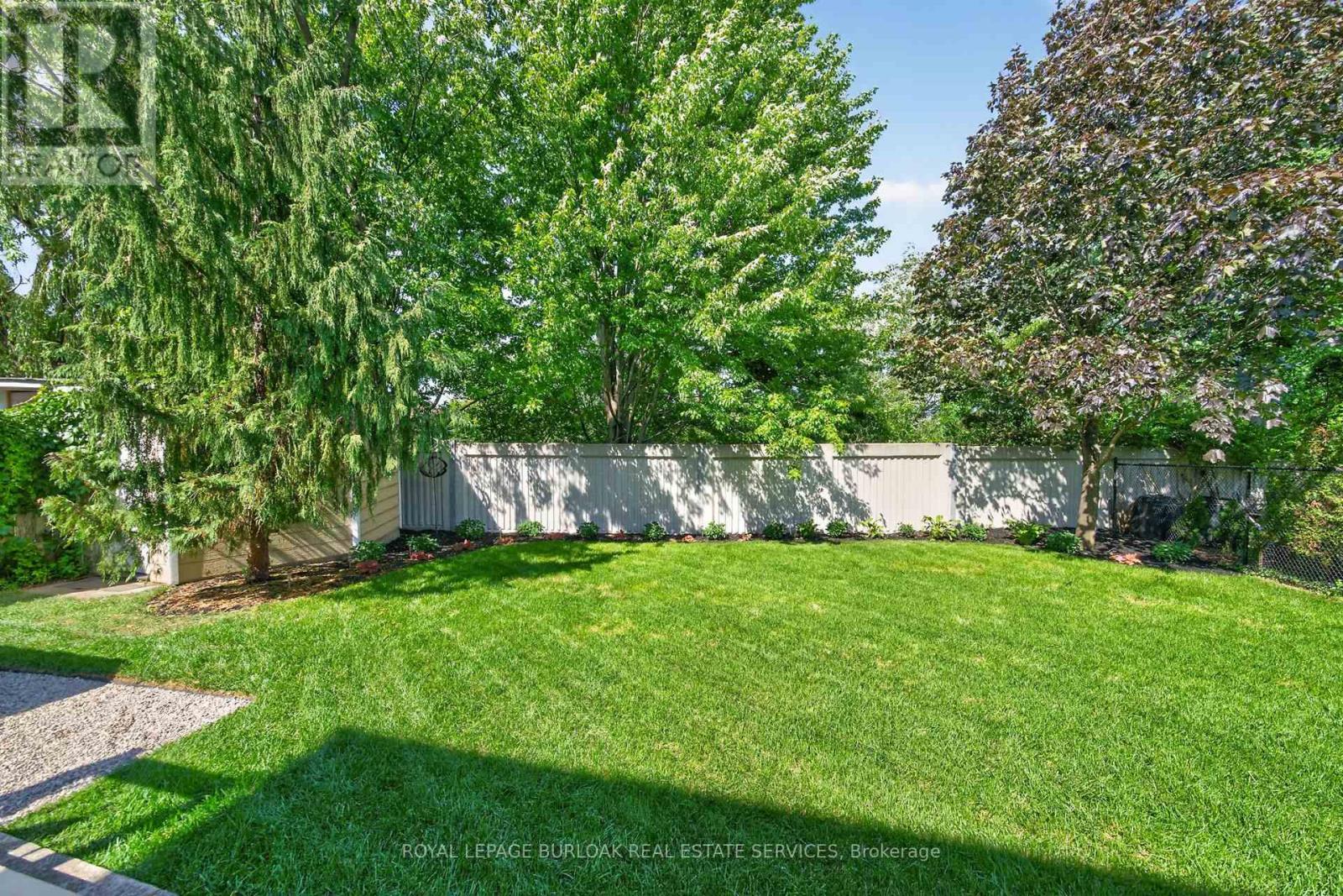 2203 Turnberry Road, Burlington, Ontario L7M 4P9 - Photo 50 - W13766032