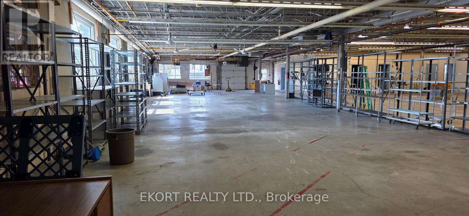 39 Davis Street E, Quinte West (Trenton Ward), Ontario K8V 4K8 - Photo 15 - X12881092