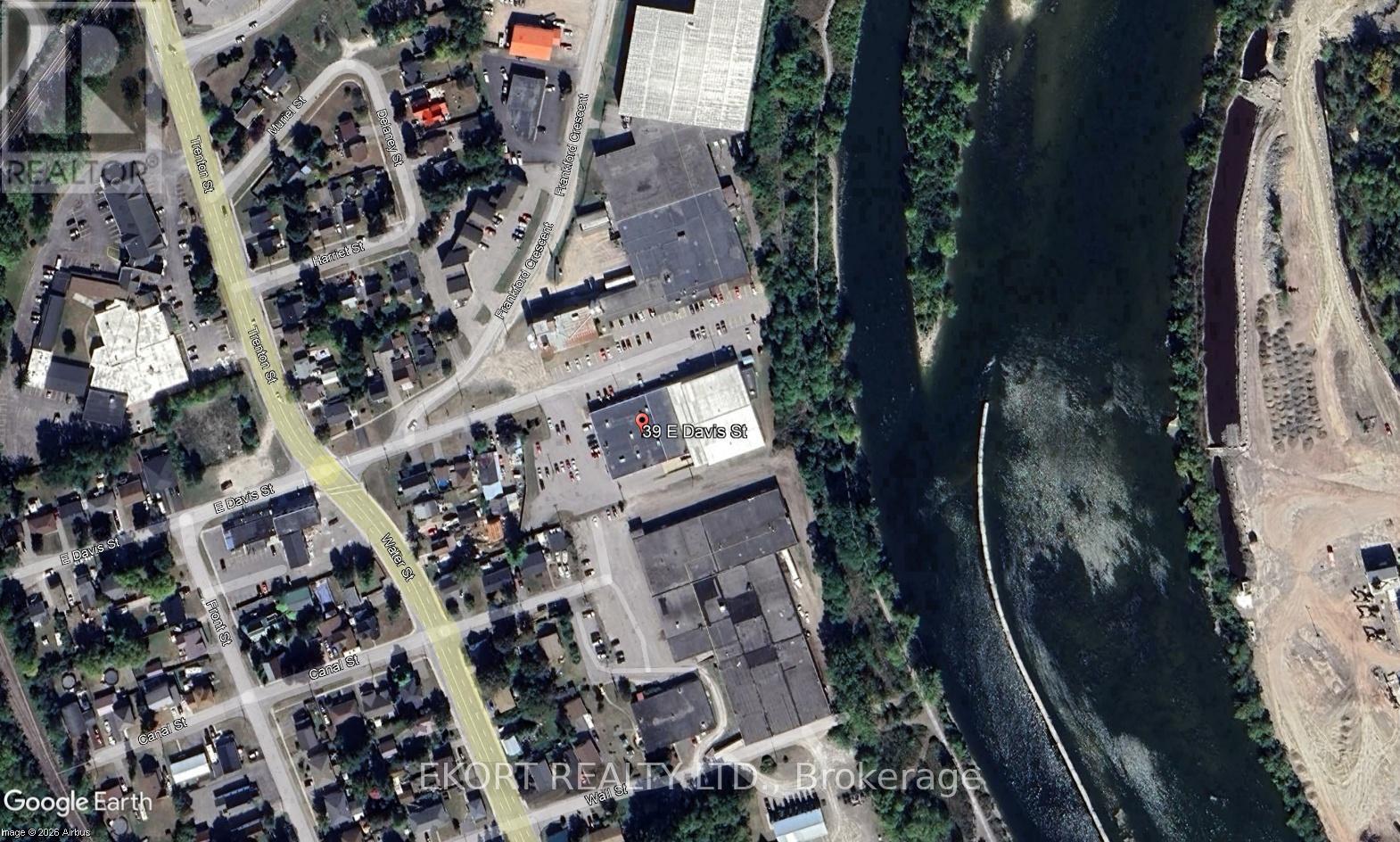39 Davis Street E, Quinte West (Trenton Ward), Ontario K8V 4K8 - Photo 37 - X12881092