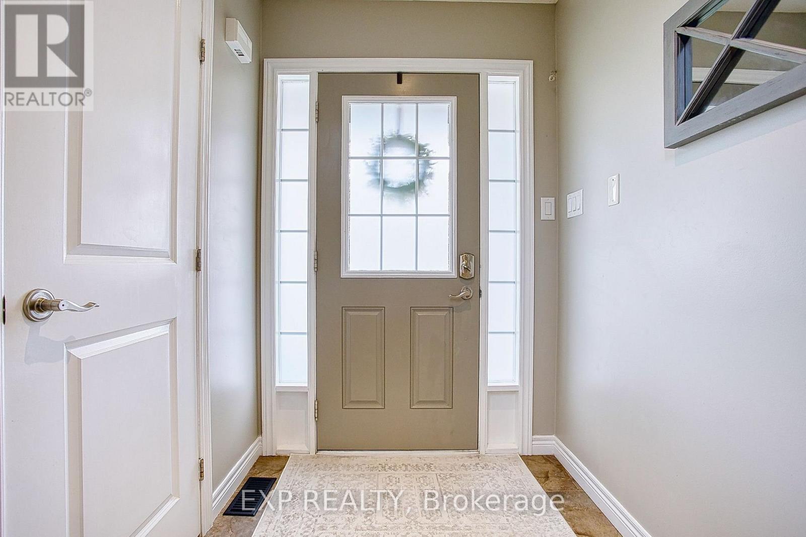 86 Willow Lane, Grimsby, Ontario  L3M 5P7 - Photo 4 - X13765750