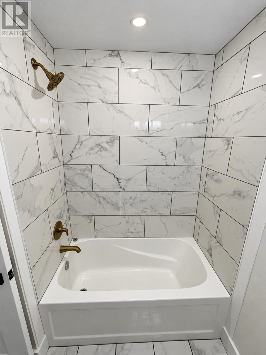 21-23 Thorndale Drive, Charlottetown, Prince Edward Island  C1E 1S8 - Photo 8 - 202622885