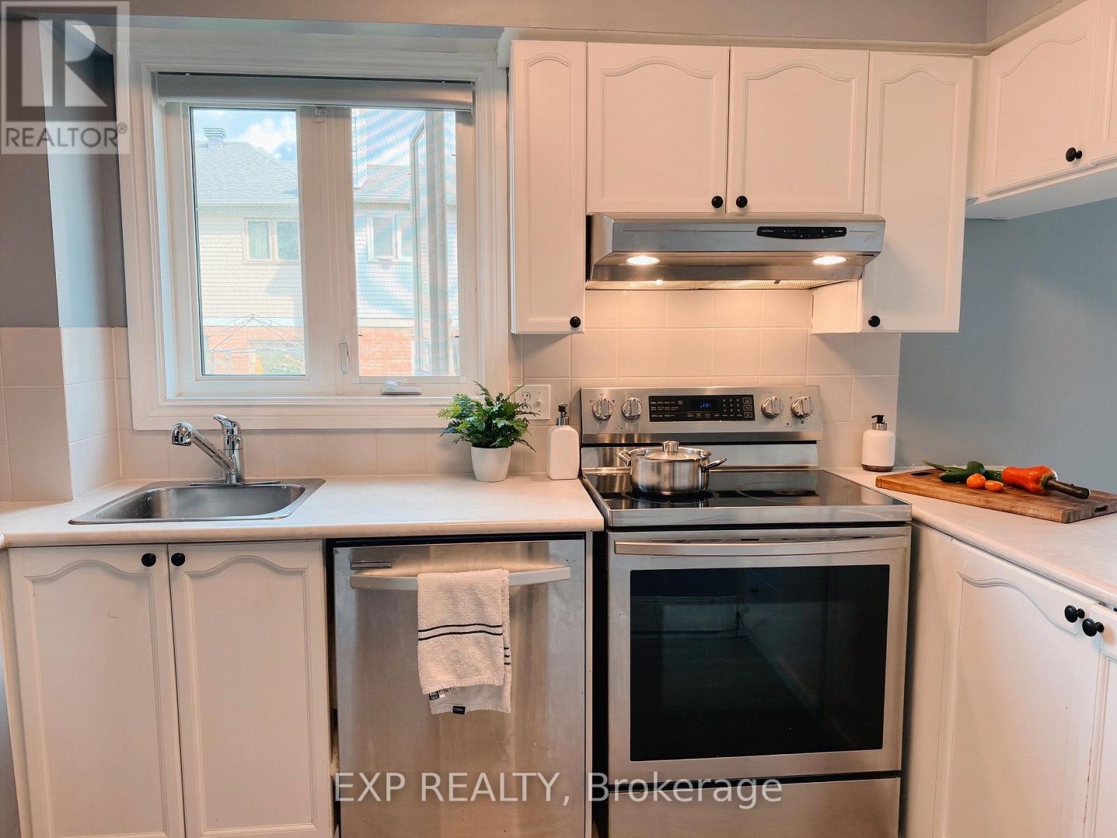 406 Briston Private, Ottawa, Ontario  K1G 5R3 - Photo 11 - X13763922