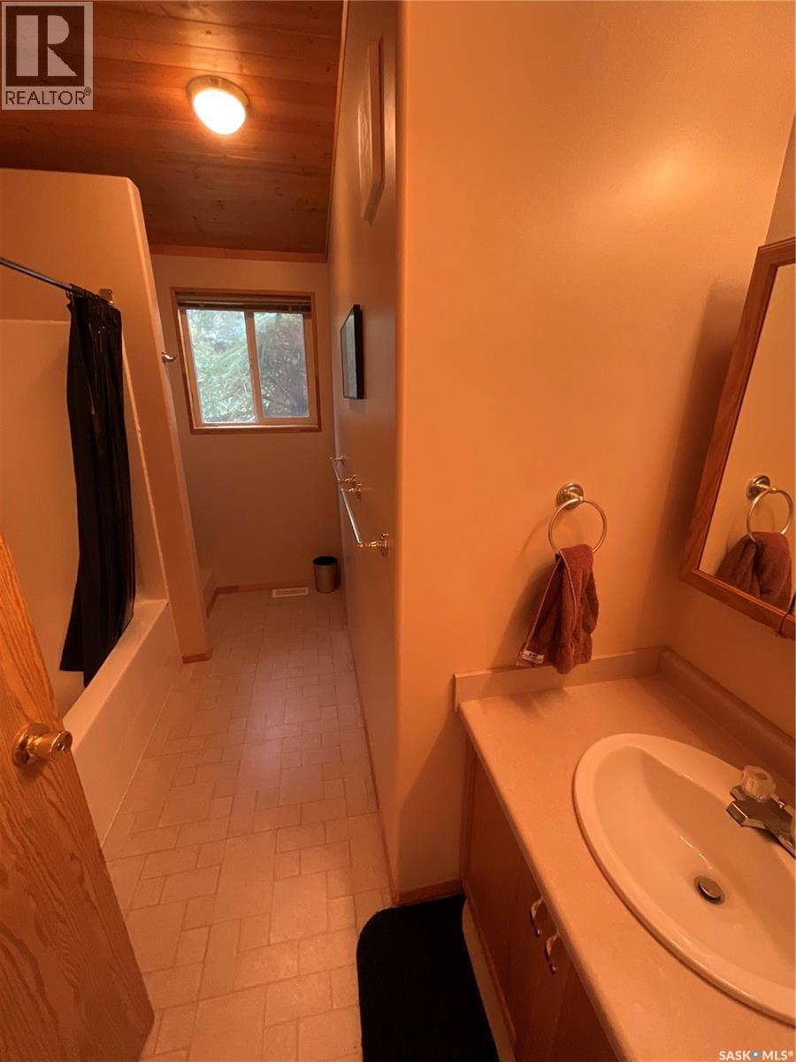 75 Crescent Avenue, Wakaw Lake, Saskatchewan  S0K 4P0 - Photo 10 - SK048062