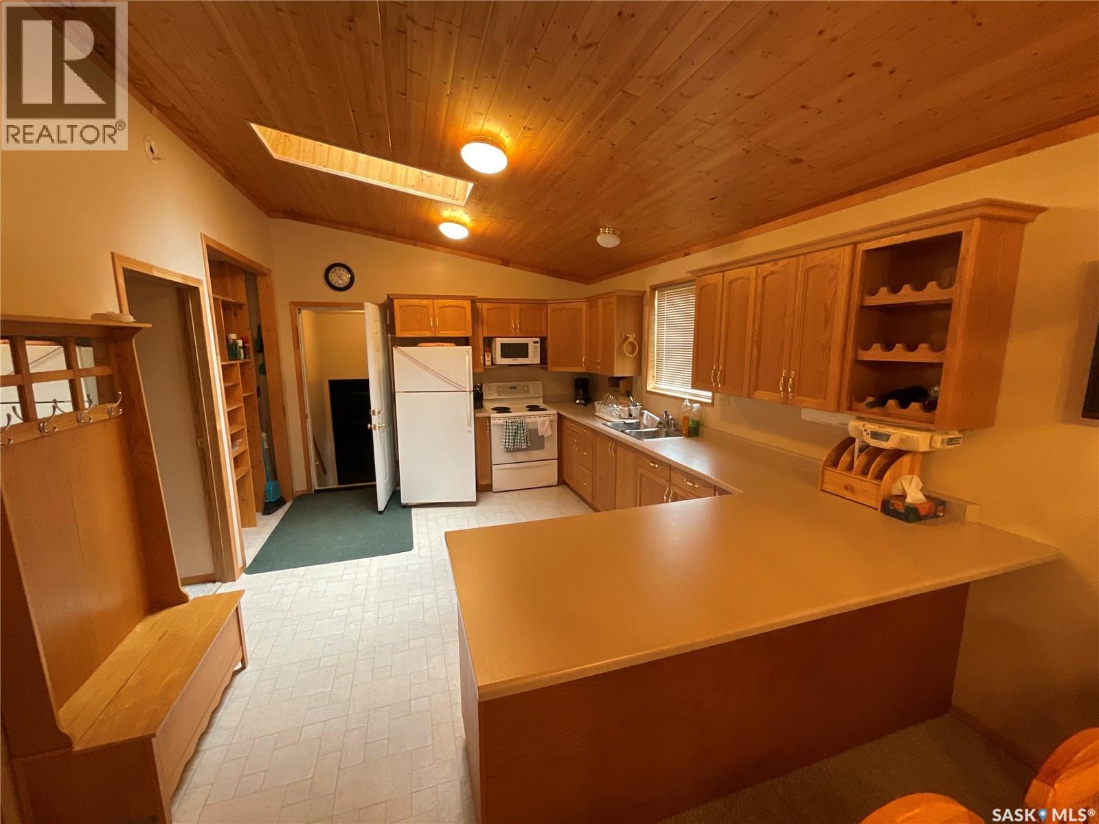 75 Crescent Avenue, Wakaw Lake, Saskatchewan  S0K 4P0 - Photo 5 - SK048062