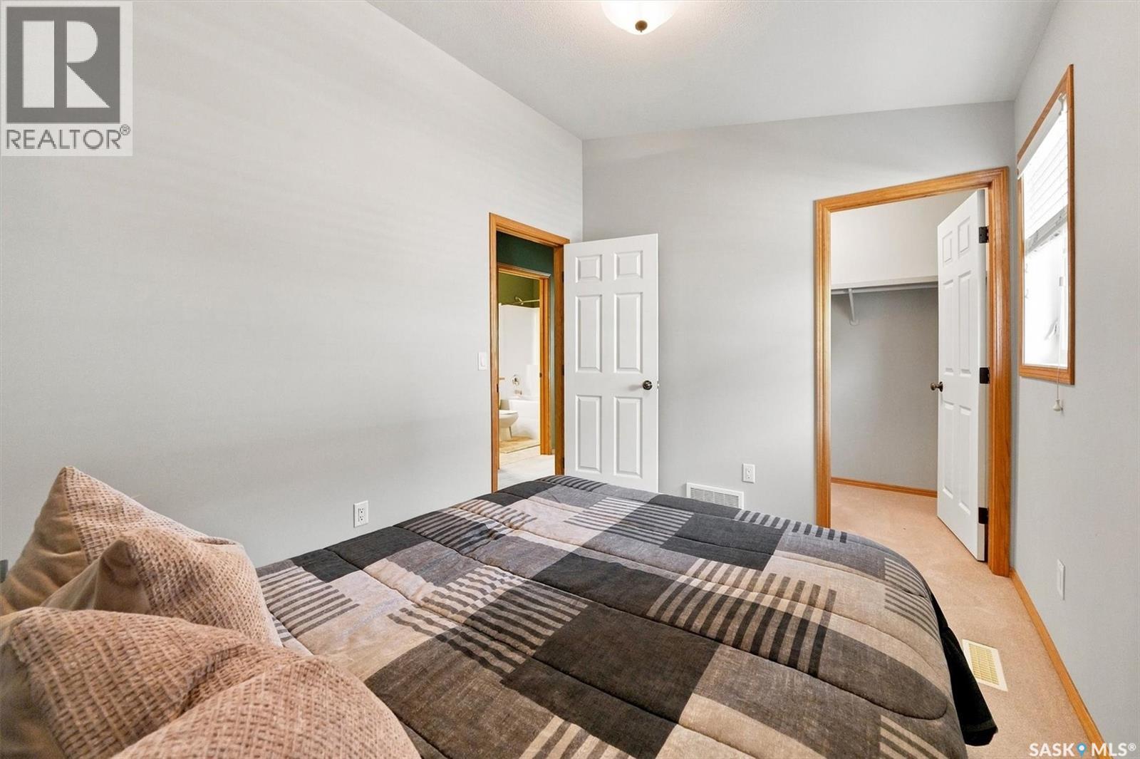 122 Overholt Crescent, Saskatoon, Saskatchewan  S7N 4S9 - Photo 26 - SK048060