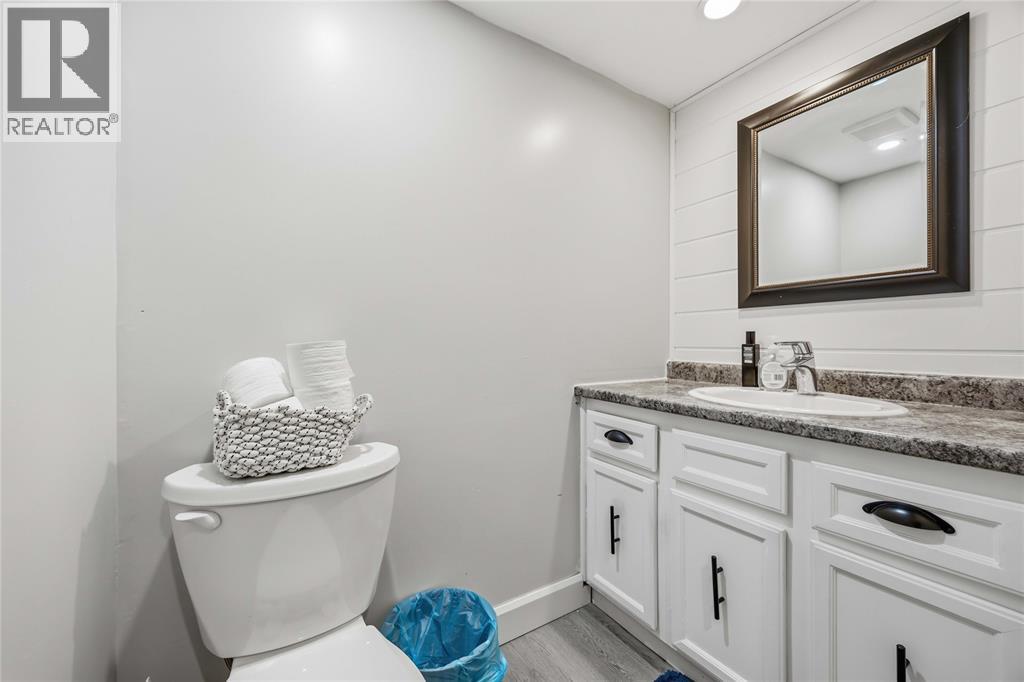 1220 Amsterdam Court, Sarnia, Ontario  N7S 3X5 - Photo 29 - 26021652