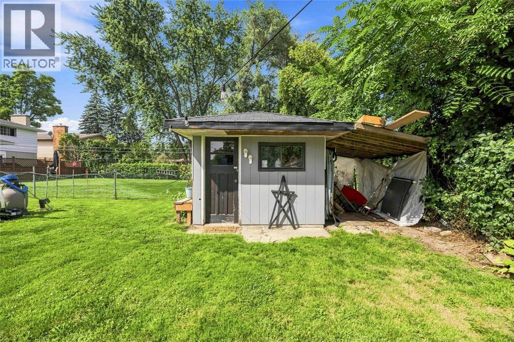 1220 Amsterdam Court, Sarnia, Ontario  N7S 3X5 - Photo 48 - 26021652