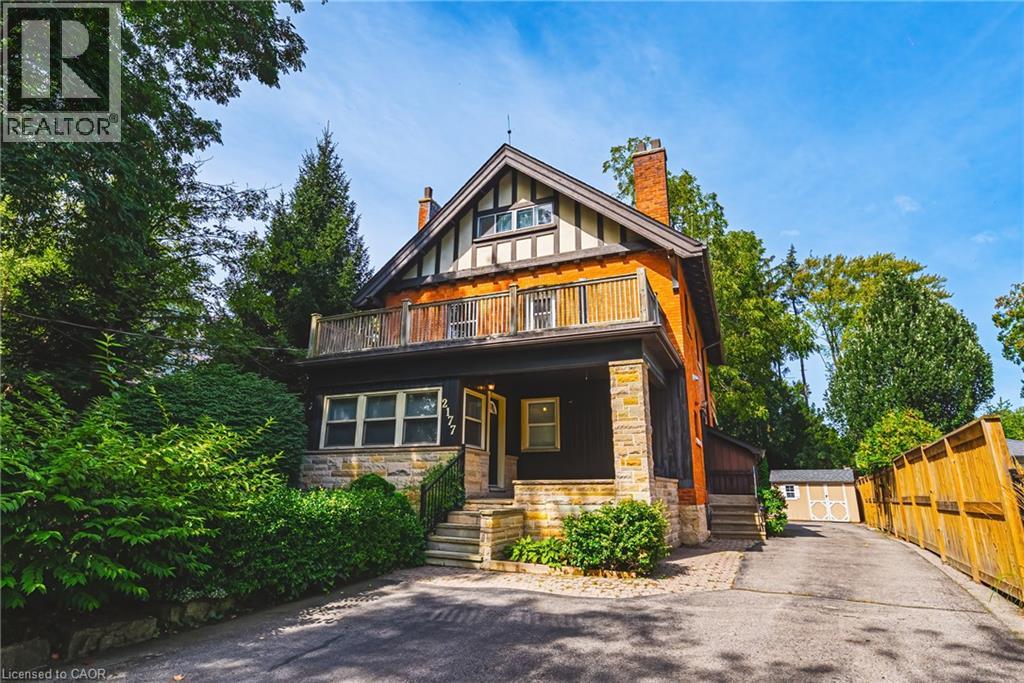 2177 LAKESHORE Road, Burlington, Ontario