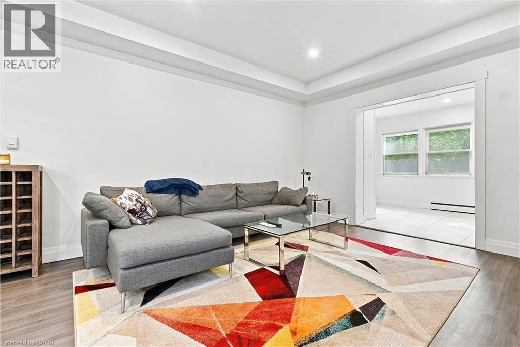 2177 Lakeshore Road, Burlington, Ontario  L7R 1A5 - Photo 6 - 40860358