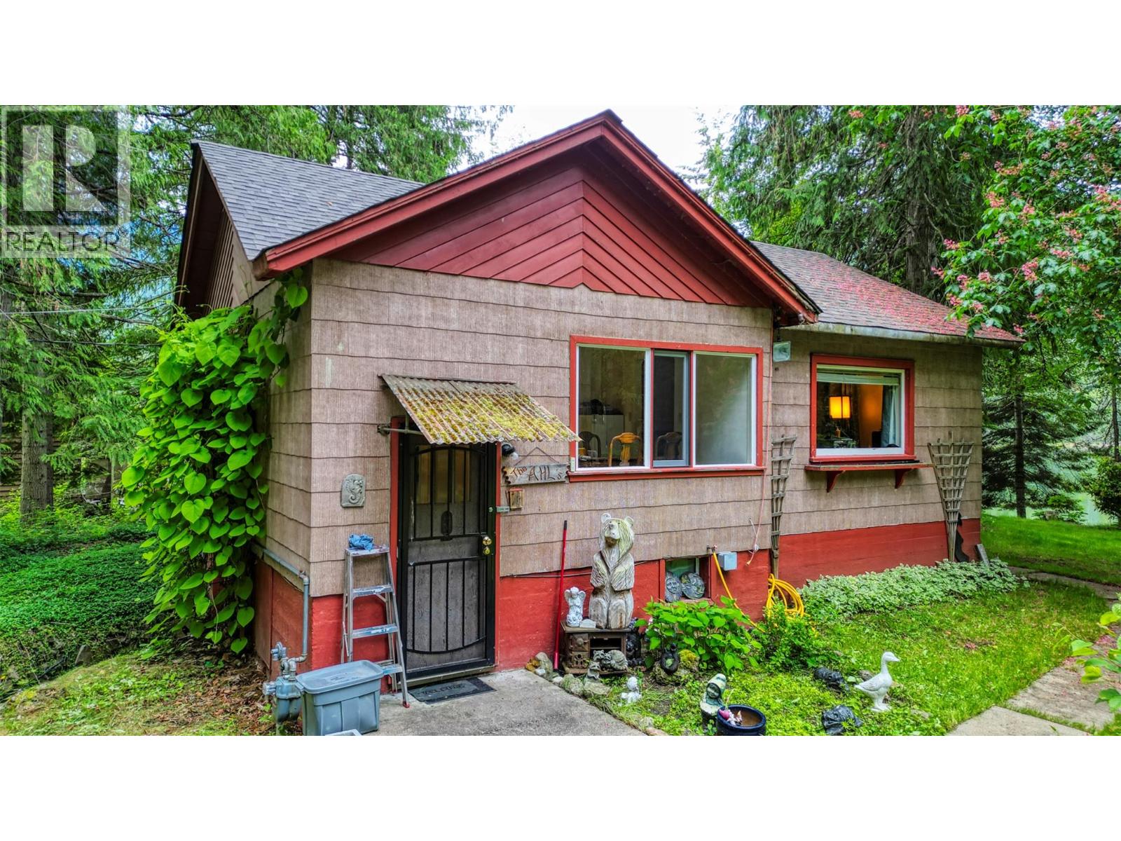 7022 Highway 3a, Balfour, British Columbia  V1L 6R9 - Photo 11 - 10387069