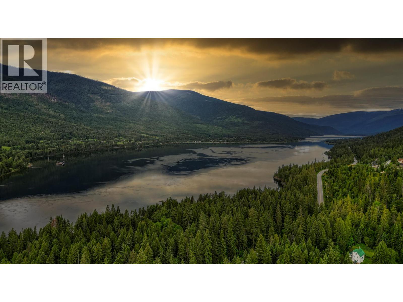 7022 Highway 3a, Balfour, British Columbia  V1L 6R9 - Photo 8 - 10387069