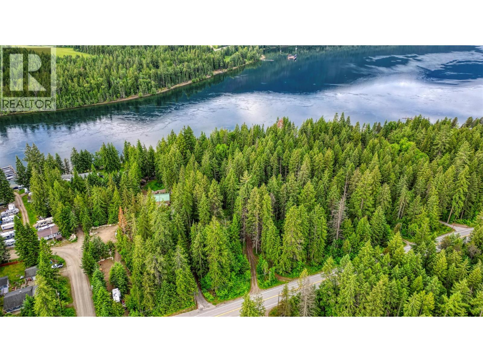 7022 Highway 3a, Balfour, British Columbia  V1L 6R9 - Photo 4 - 10387069