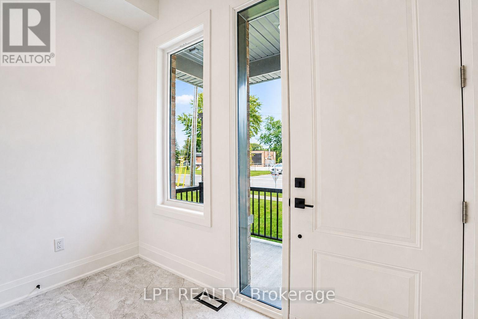 3 Richmond Park Drive, Georgina, Ontario  L4P 0H2 - Photo 6 - N13660838