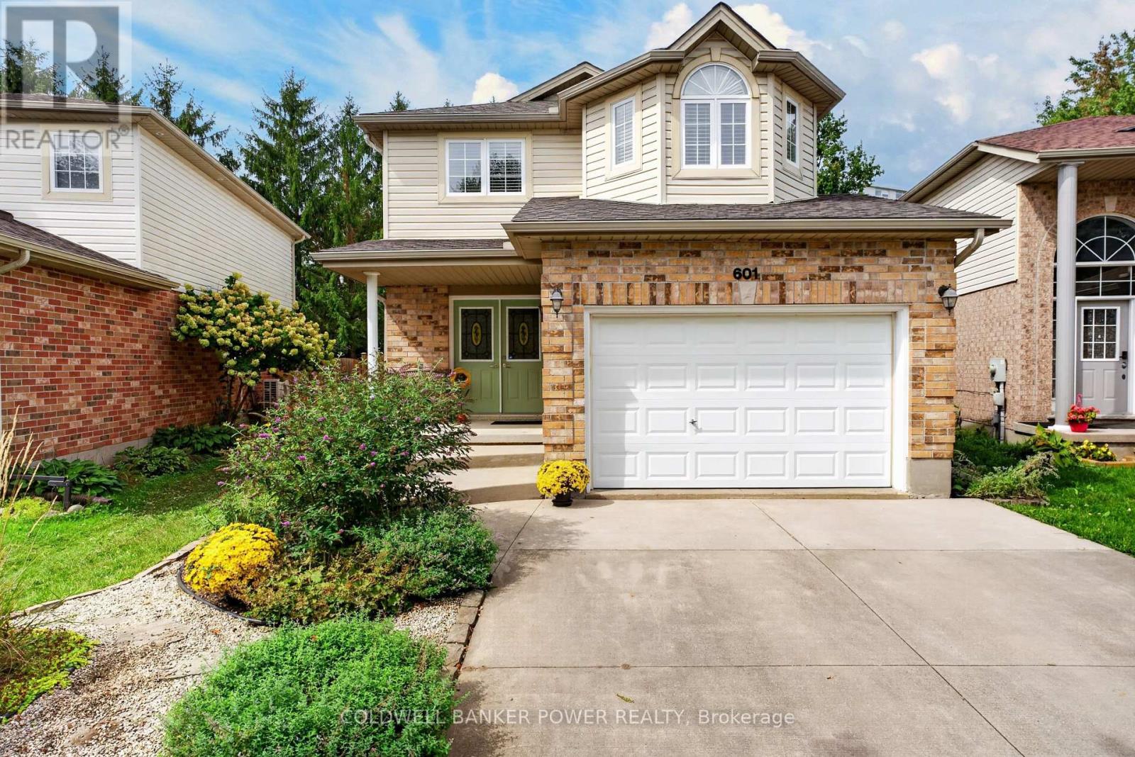 601 RIDGEVIEW DRIVE, London East, Ontario
