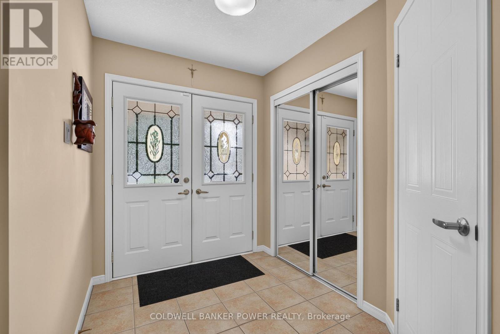 601 Ridgeview Drive, London East, Ontario  N5Y 6H7 - Photo 4 - X13766226