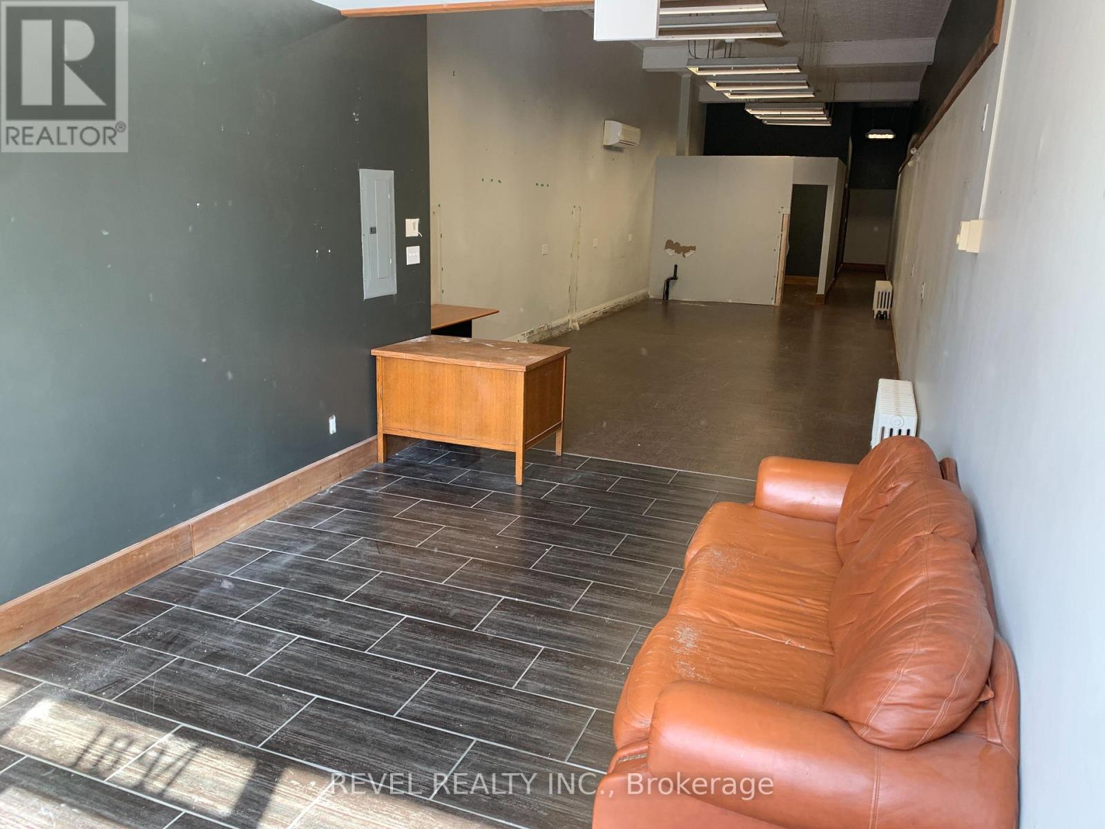 Unit B - 184 Third Avenue, Timmins, Ontario  P4N 1C8 - Photo 2 - T13766346