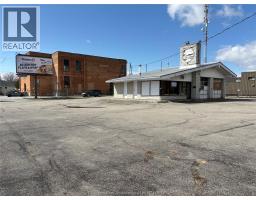 180 QUEEN STREET, Chatham, Ontario