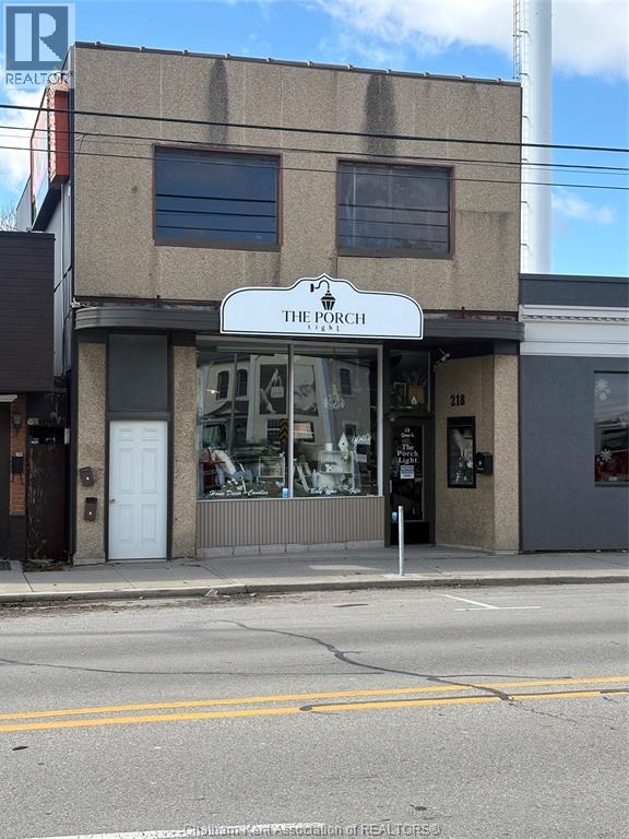 MLS# 26022201: 218 QUEEN STREET, Chatham, Canada