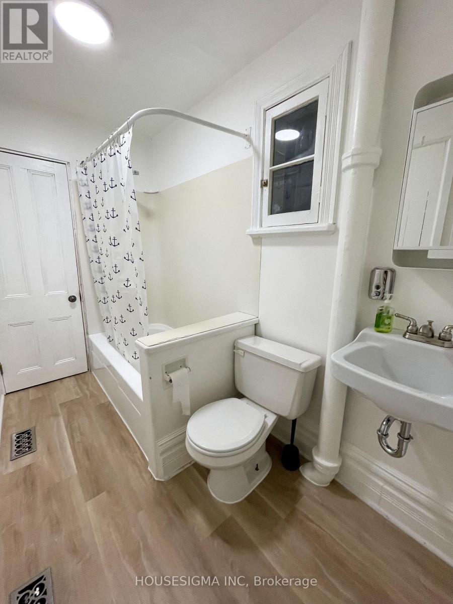 301 Cyr Avenue, Ottawa, Ontario K1L 7N6 - Photo 3 - X13766248