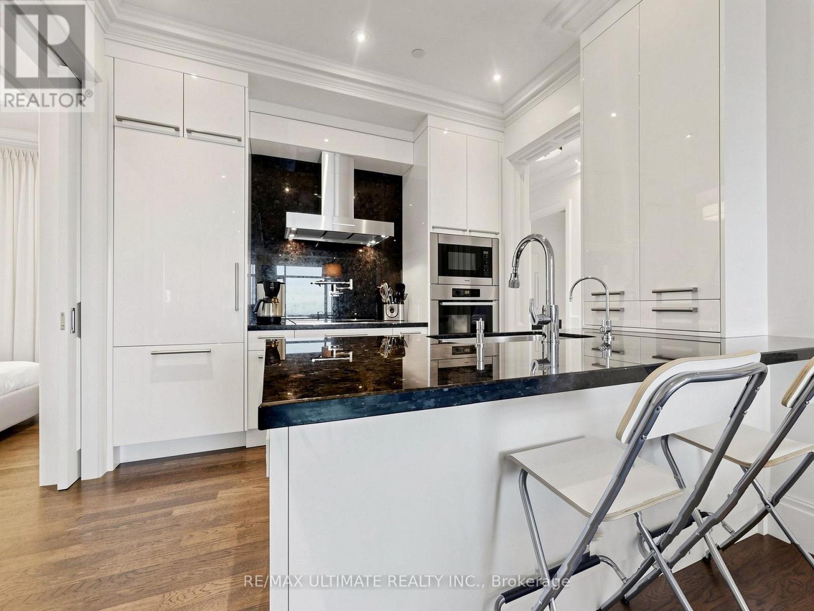 4706 - 311 Bay Street, Toronto, Ontario  M5H 4G5 - Photo 21 - C13766164