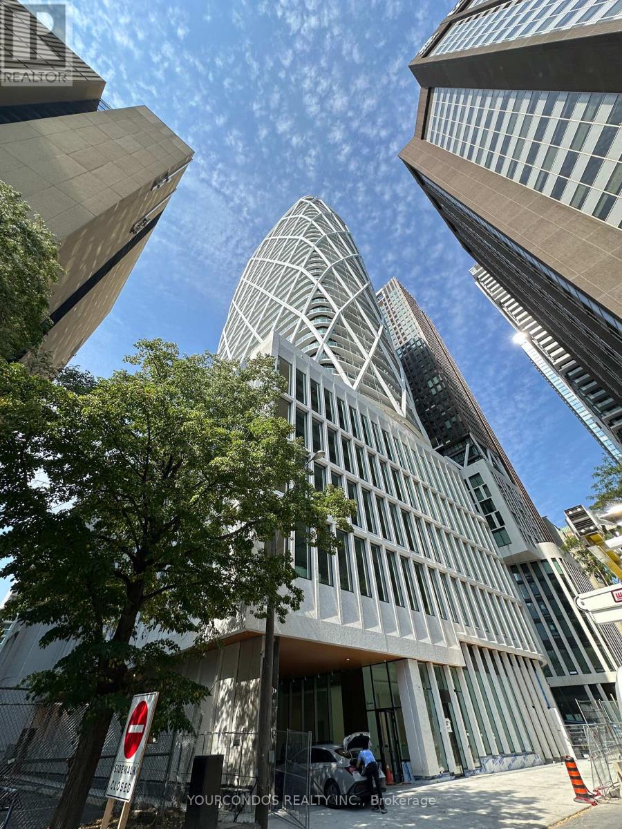 1728 - 230 Simcoe Street, Toronto, Ontario  M5T 0G7 - Photo 1 - C13766182