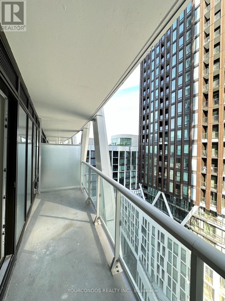 1728 - 230 Simcoe Street, Toronto, Ontario  M5T 0G7 - Photo 12 - C13766182