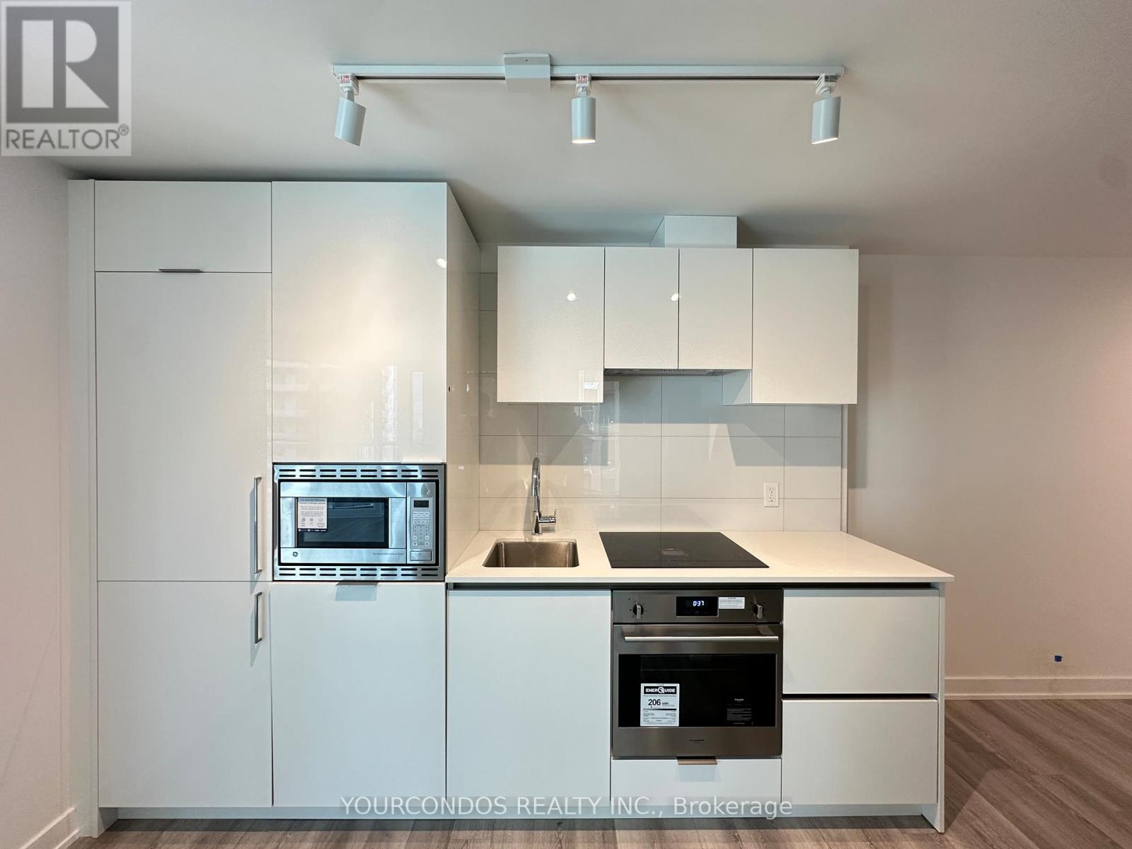 1728 - 230 Simcoe Street, Toronto, Ontario  M5T 0G7 - Photo 3 - C13766182