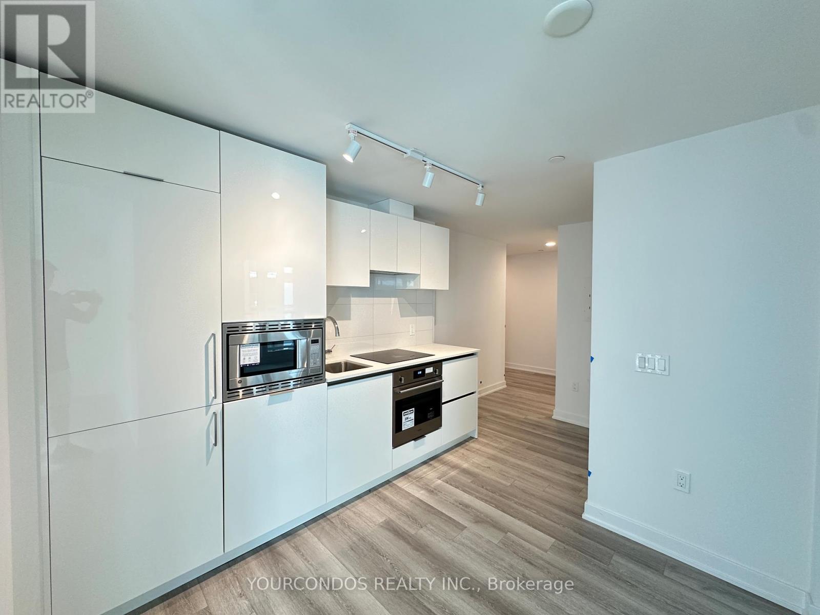 1728 - 230 Simcoe Street, Toronto, Ontario  M5T 0G7 - Photo 4 - C13766182
