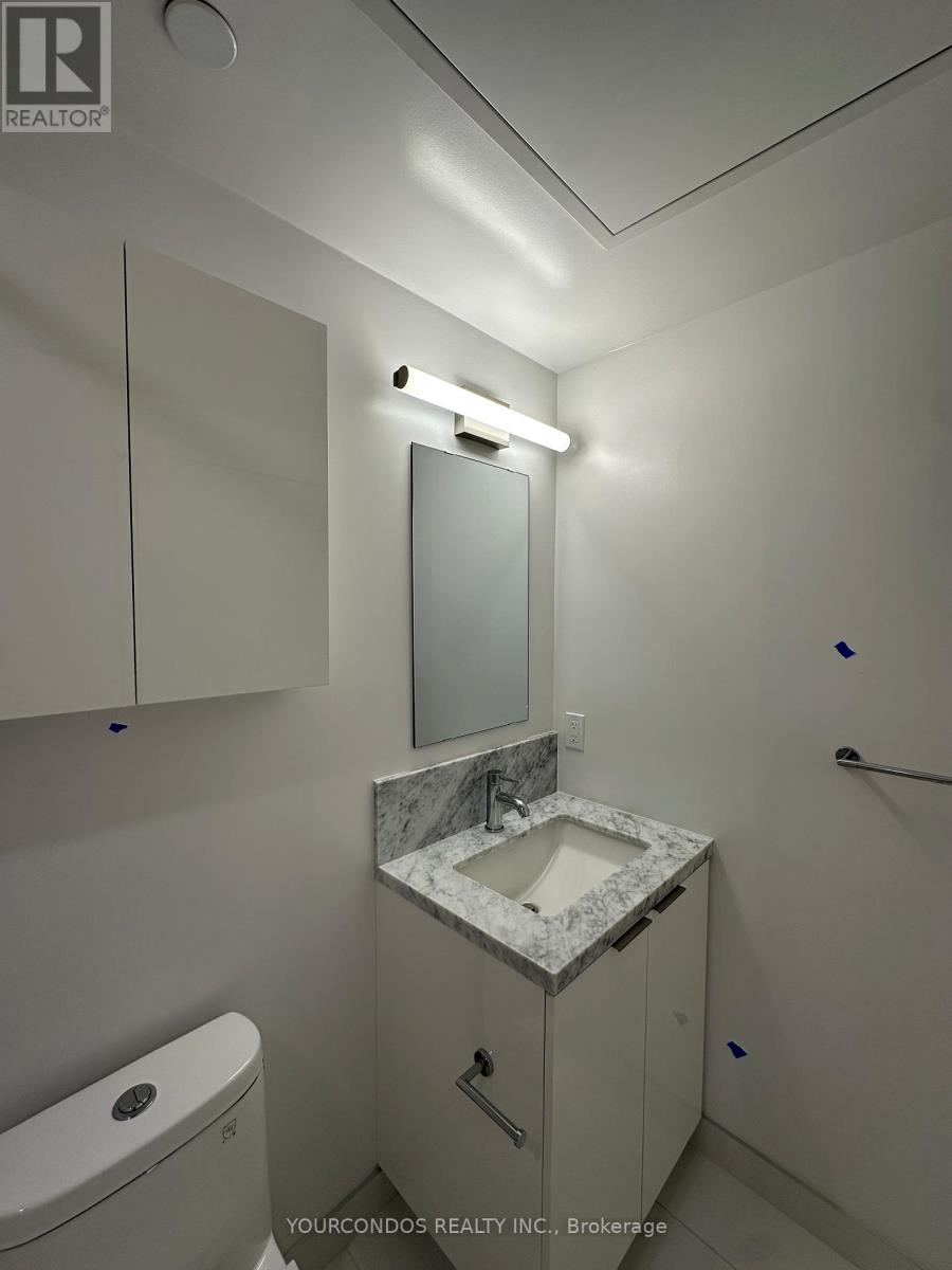 1728 - 230 Simcoe Street, Toronto, Ontario  M5T 0G7 - Photo 7 - C13766182
