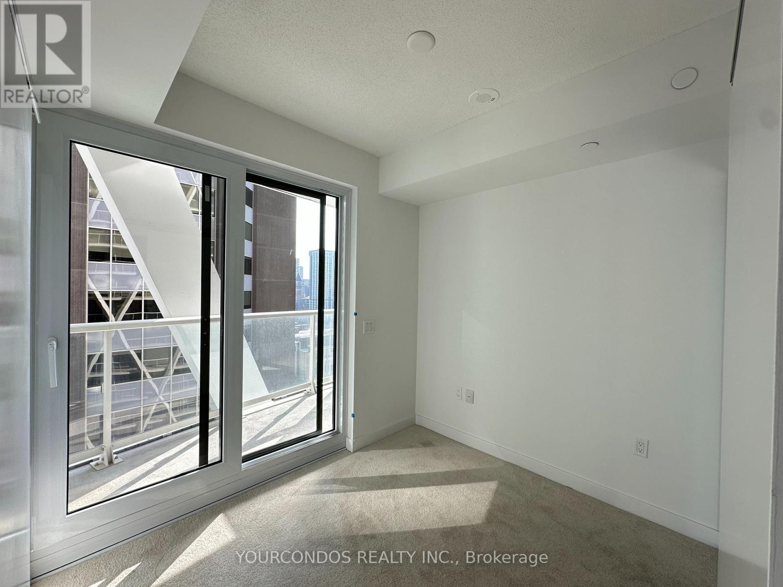 1728 - 230 Simcoe Street, Toronto, Ontario  M5T 0G7 - Photo 9 - C13766182