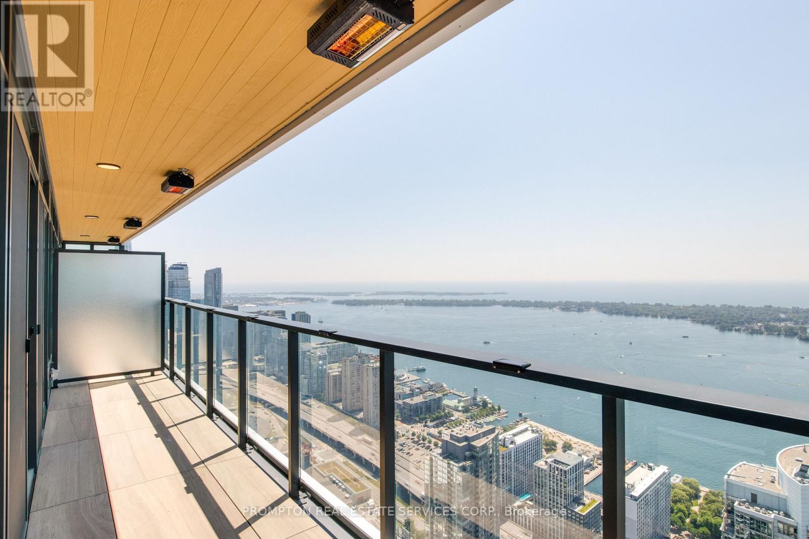 7008 - 3 Concord Cityplace Way, Toronto, Ontario  M5V 0X4 - Photo 9 - C13766194