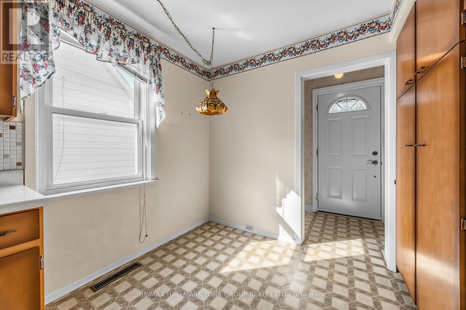441 Ritson Road N, Oshawa, Ontario  L1G 5P9 - Photo 11 - E13766198