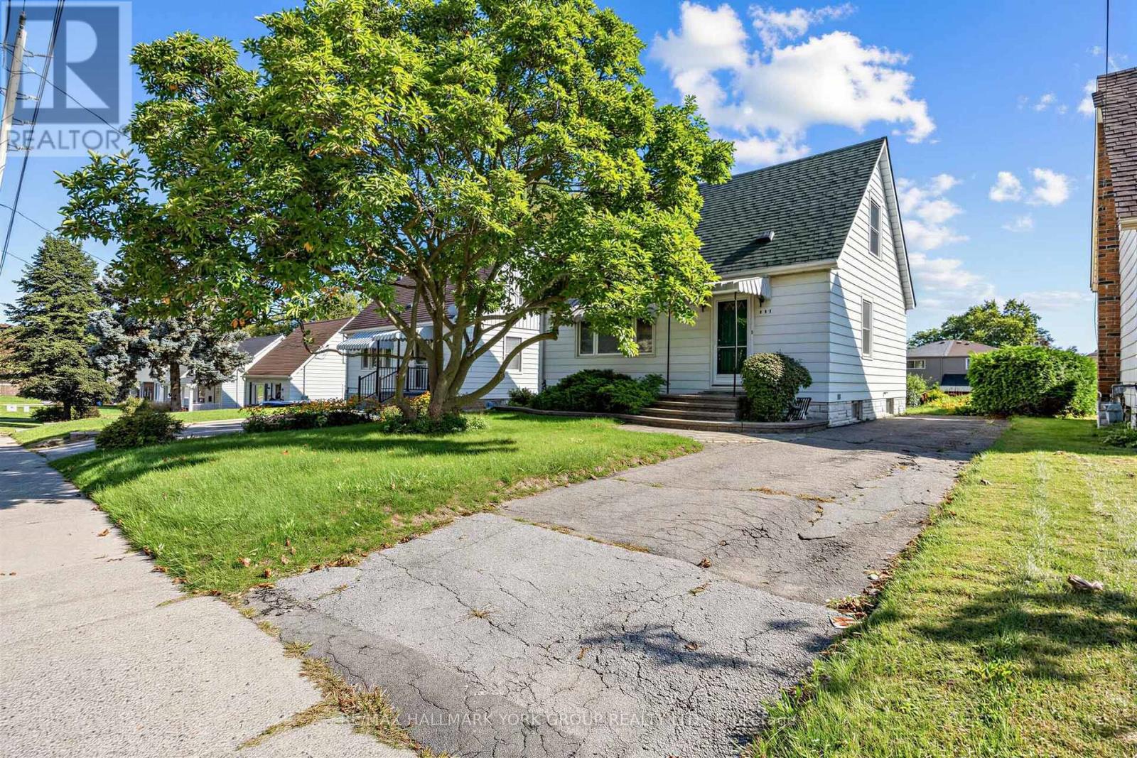 441 Ritson Road N, Oshawa, Ontario  L1G 5P9 - Photo 2 - E13766198